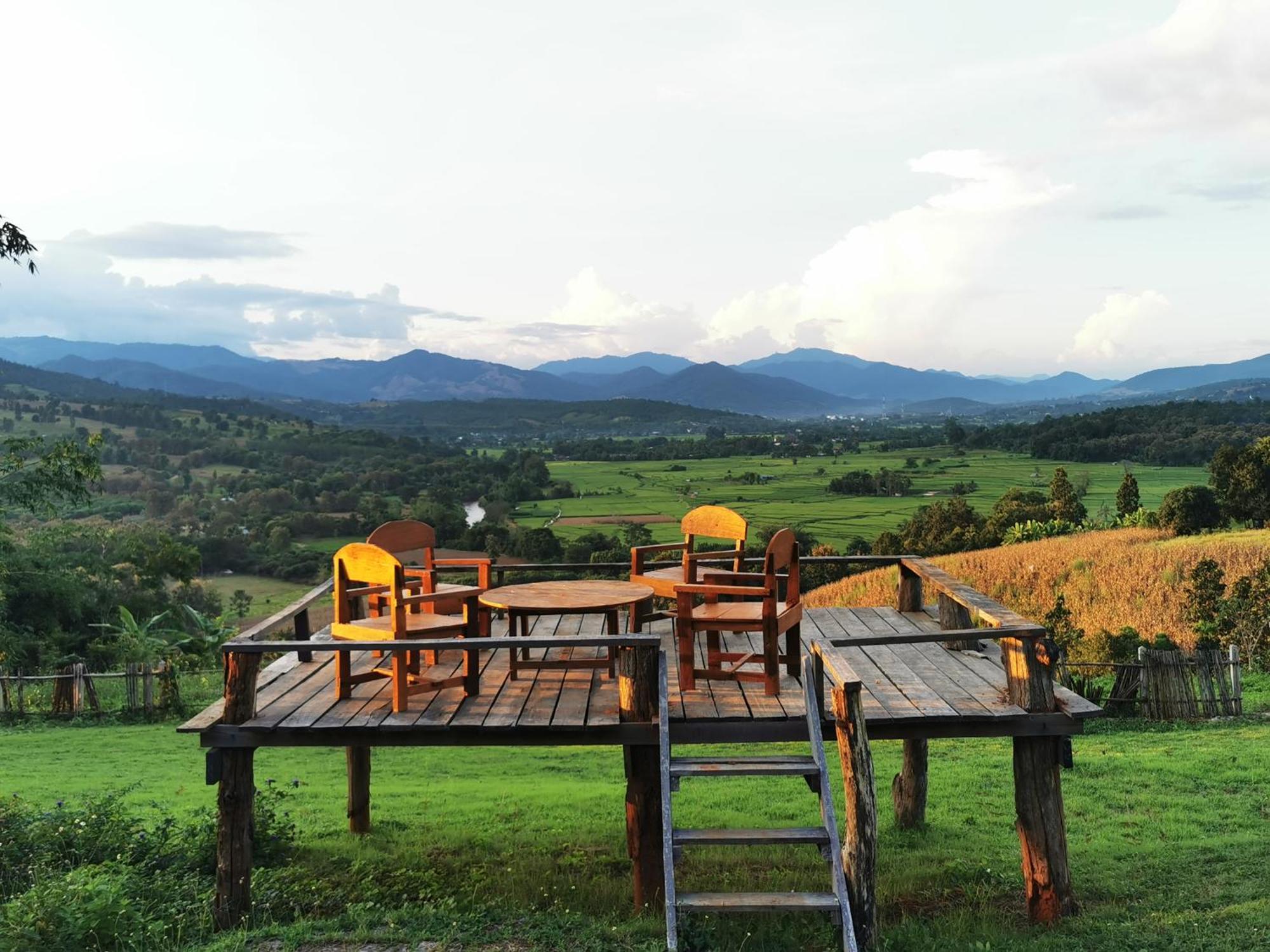 มนต์เมืองแจ่ม Hotell Mae Chaem Exteriör bild