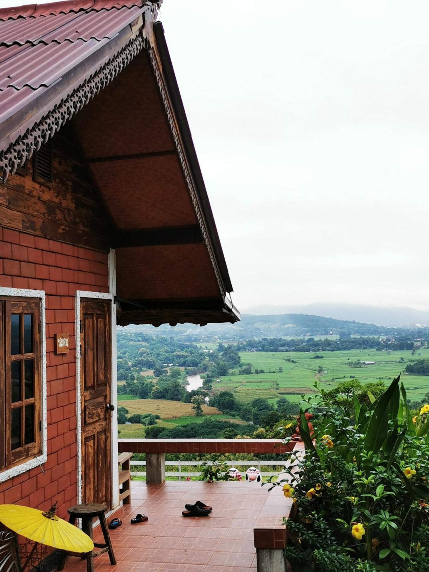มนต์เมืองแจ่ม Hotell Mae Chaem Exteriör bild