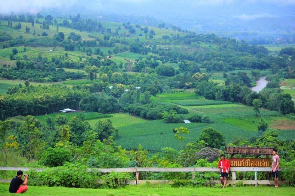 มนต์เมืองแจ่ม Hotell Mae Chaem Exteriör bild