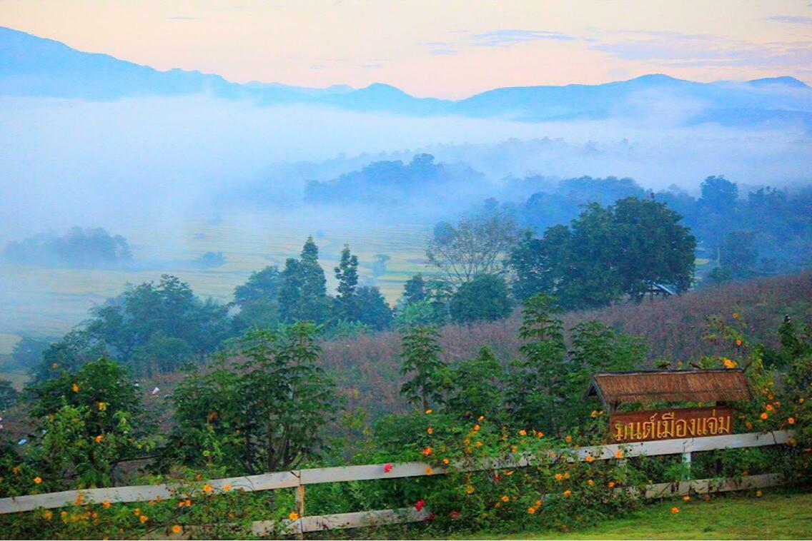 มนต์เมืองแจ่ม Hotell Mae Chaem Exteriör bild