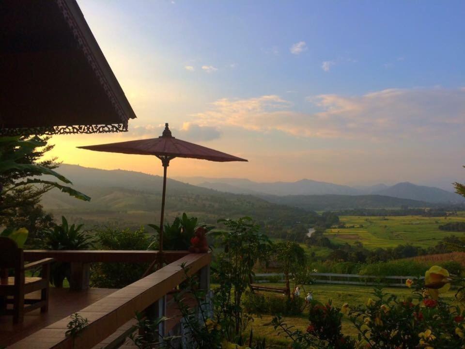 มนต์เมืองแจ่ม Hotell Mae Chaem Exteriör bild
